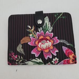 Vera Bradley Wallet with Floral Design - Excellent Condition